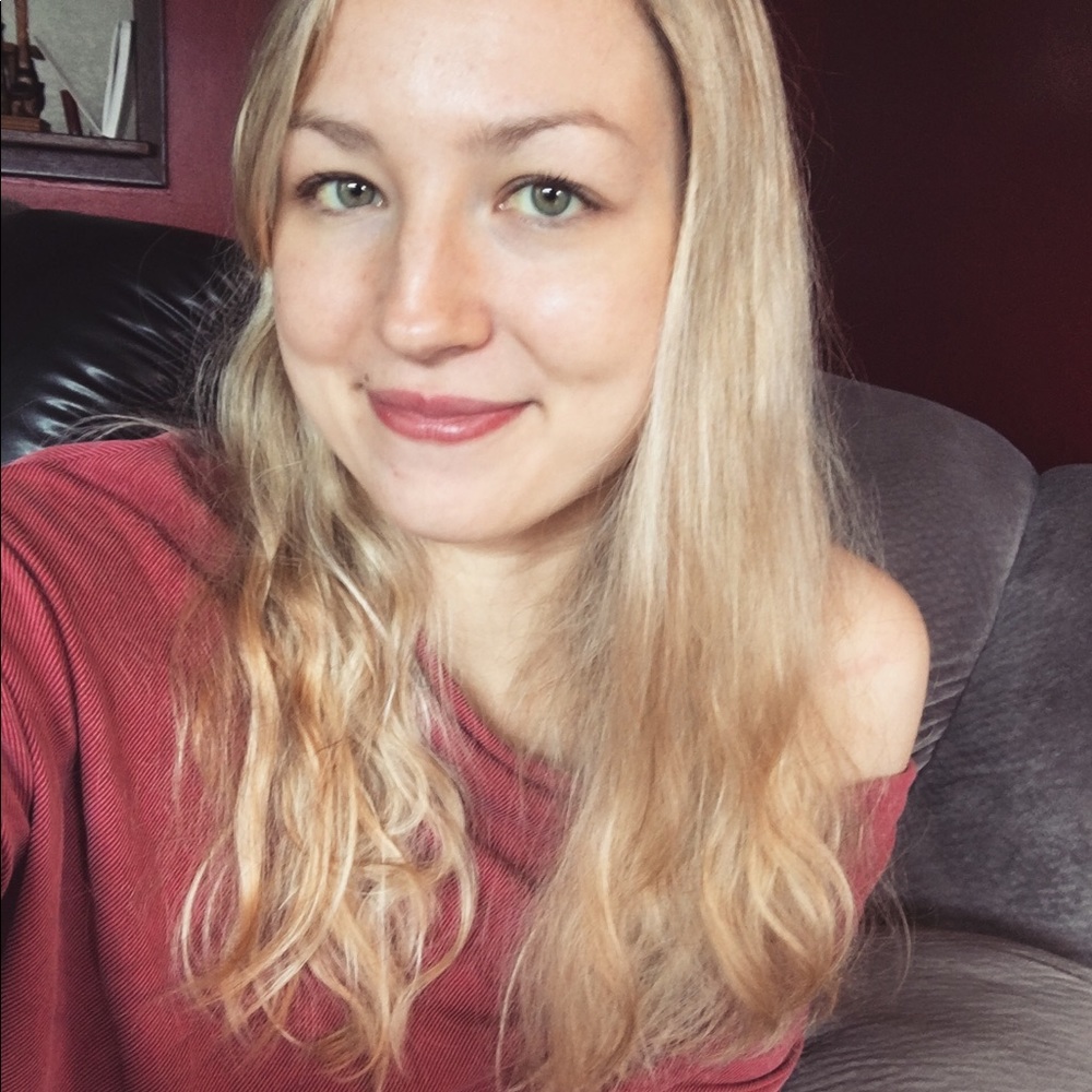 Meet your Posher, Kelly